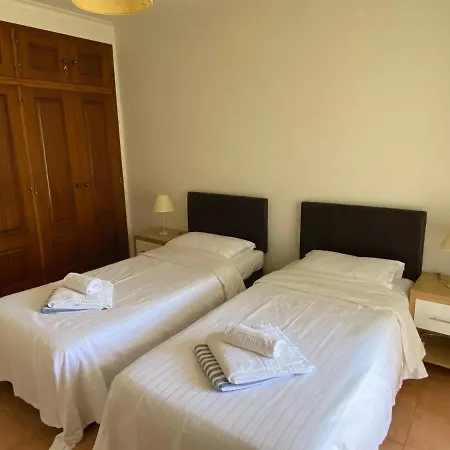 Gorgeous Algarve Vivenda Casanova 5 Bedrooms Private Pool & Secluded Area