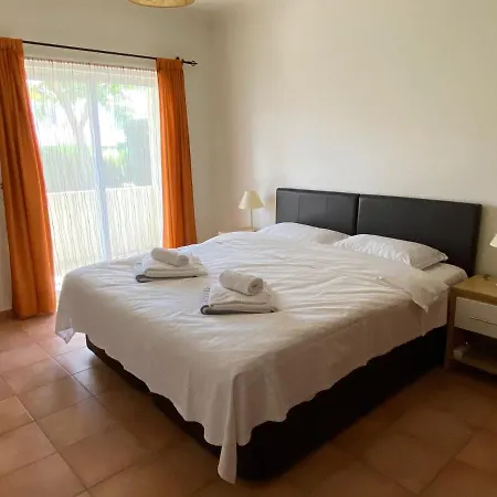Gorgeous Algarve Vivenda Casanova 5 Bedrooms Private Pool & Secluded Area Vila