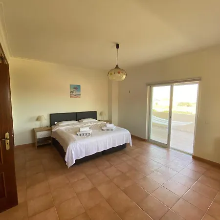 Vila Gorgeous Algarve Vivenda Casanova 5 Bedrooms Private Pool & Secluded Area Carvoeiro (Lagoa)