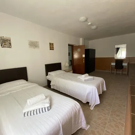 Villa Gorgeous Algarve Vivenda Casanova 5 Bedrooms Private Pool & Secluded Area
